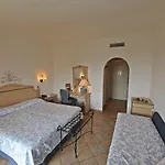 Grand In מלון