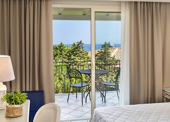 Grand In 4* Porto Cervo