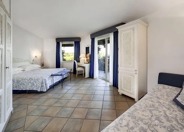 Grand In Hotel 4*