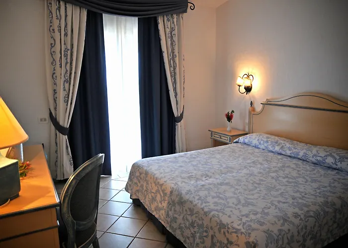 Hotel Grand In 4*
